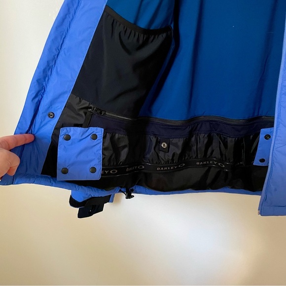 Oakley Women's Snow Down Jacket Light Blue Size Medium - Picture 6 of 10